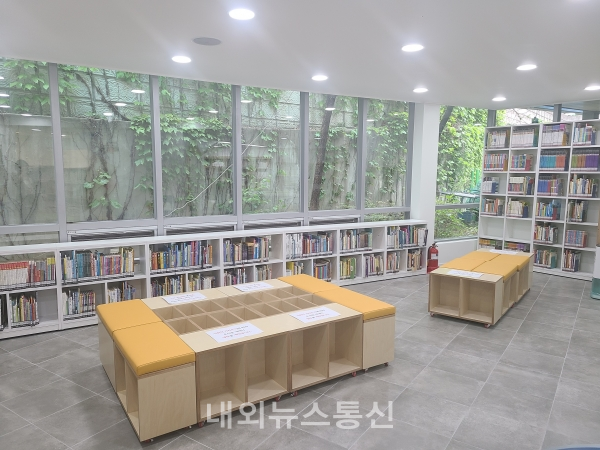 테마도서관으로 다시 태어난 삼성동자치회관 작은도서관 (사진=관악구 제공)