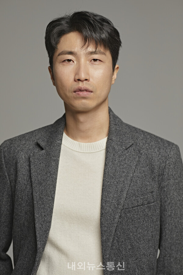 홍상표, 마스크 연극 ‘소라별 이야기’ 캐스팅 결정 < 연예 < 연예·스포츠 < 기사본문 - 내외뉴스통신 홍상표, 마스크 연극 ‘소라별 이야기’... 
