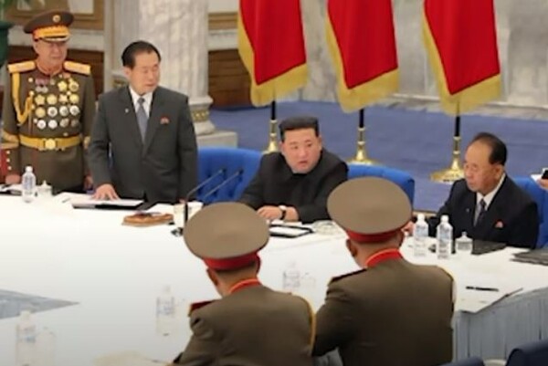 북한 수뇌부 회의 모습. (SBS 화면)