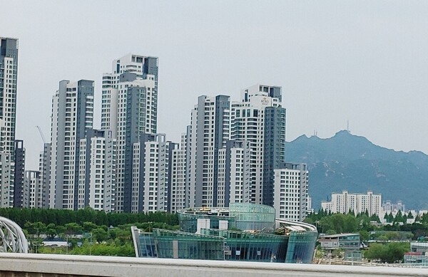 서울의 아파트 단지. (nbnDB)