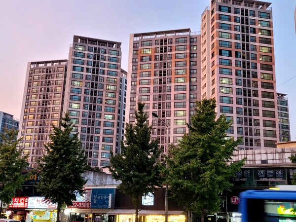 서울 서대문 일대의 아파트 단지. (이원영 기자)